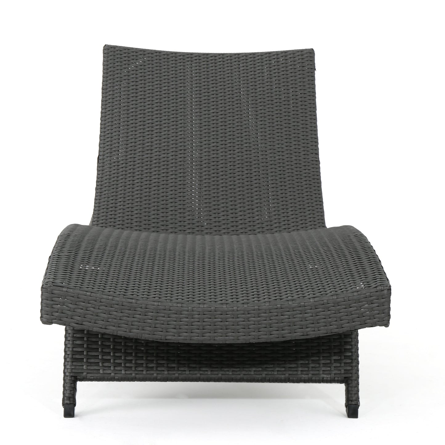 Salem PE Wicker Chaise Lounge, Perfect for Outdoor Relaxation and Lounging