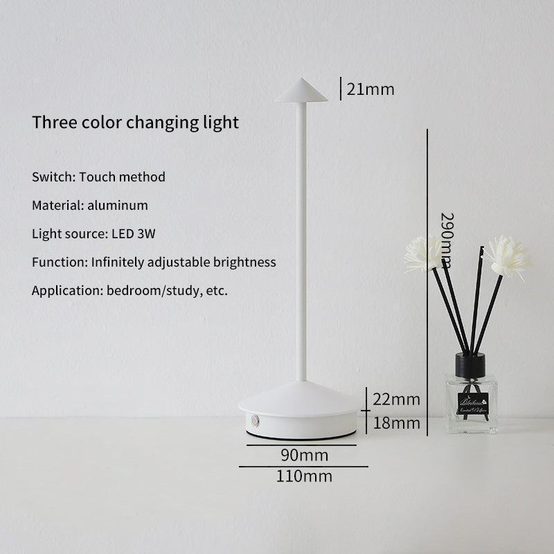 Modern and Simple Metal Luxury Table Lamp, Living Room, Bedroom, Bedside Study, Creative and Warm LED Dimming