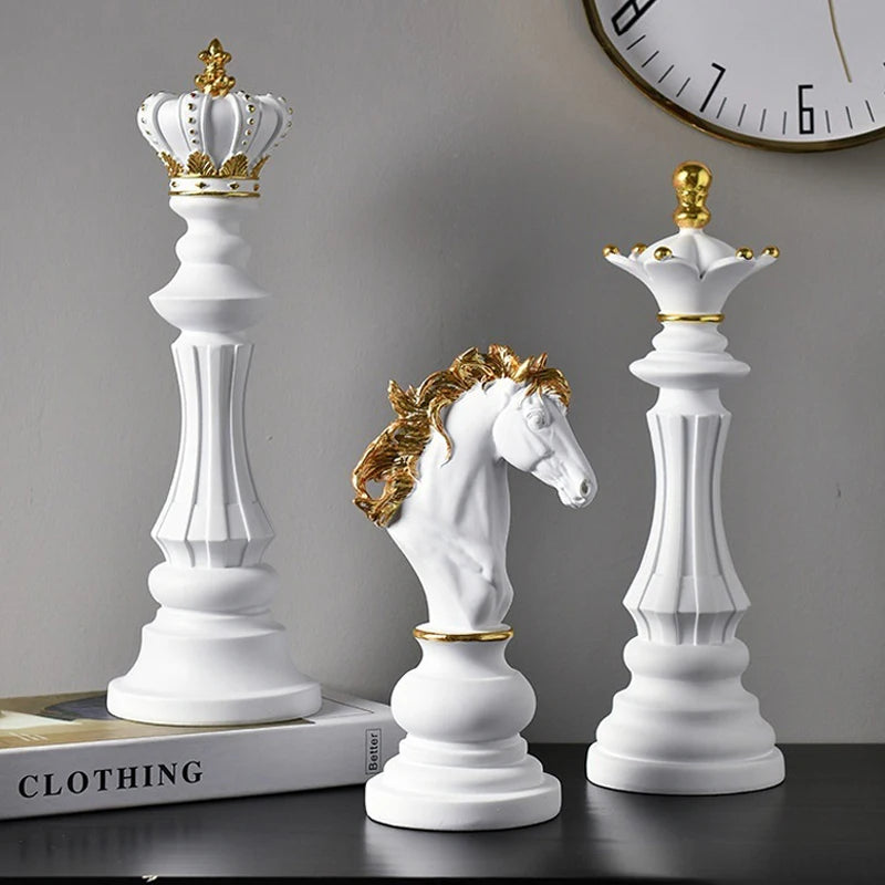 Chess resin ornaments wine cabinets kings queens warhorses chess pieces chessboards home decor