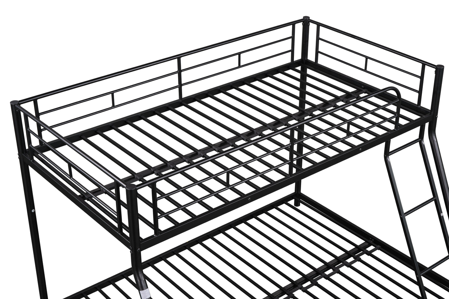 Litera de metal de dos plazas sobre una cama matrimonial con estructura resistente, reducción de ruido y barandillas de seguridad